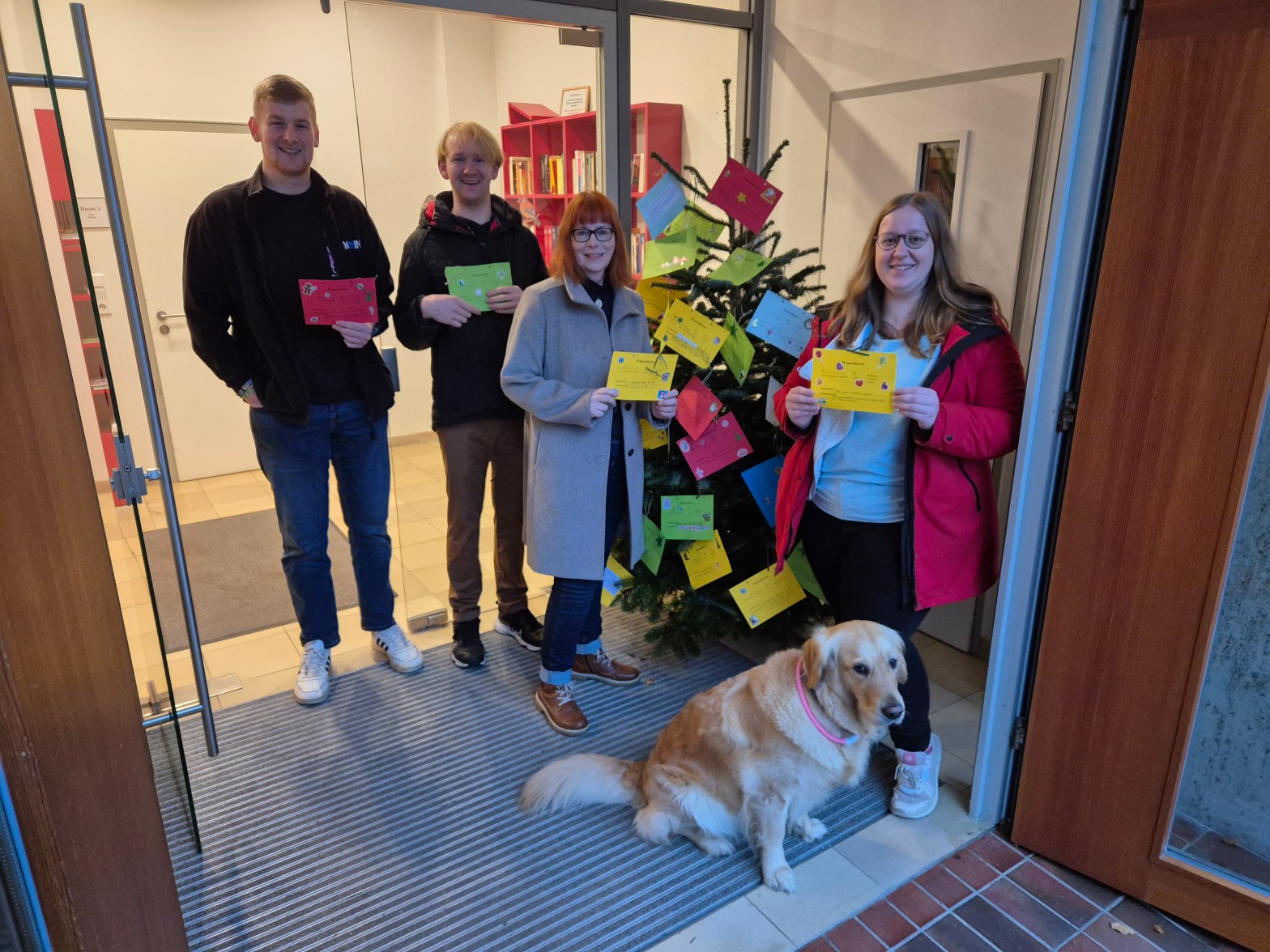 Wunschbaumaktion gestartet: Gut 200 Kinderwünsche warten auf Erfüllung